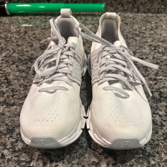 On CloudSwift 3. Size 8.5. - Picture 3 of 5